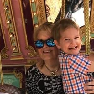 Meet your Posher, Allison